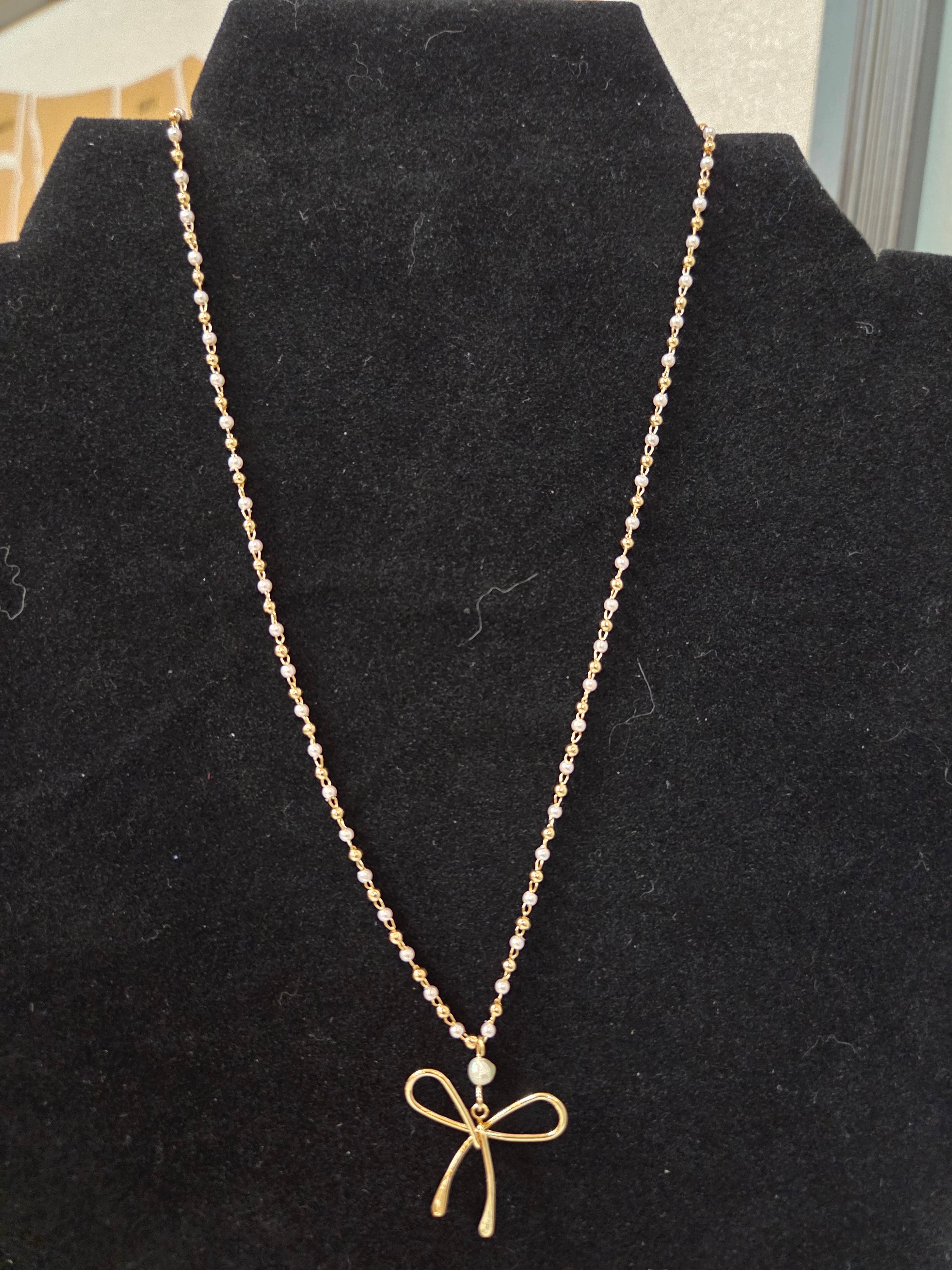 Bowtastic Necklace