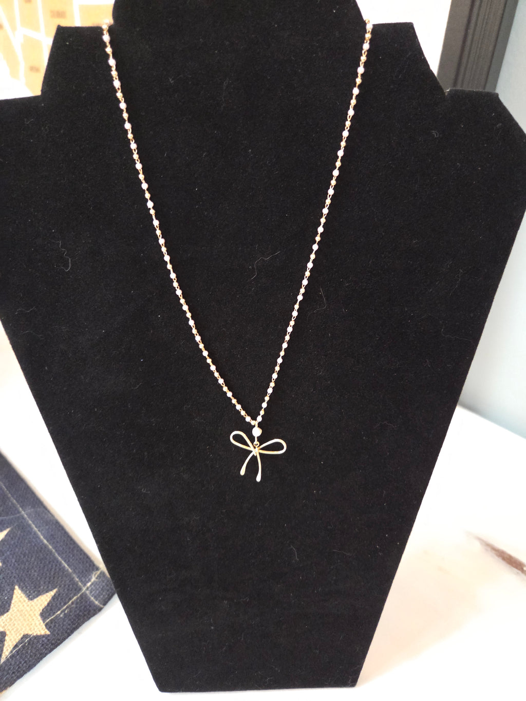 Bowtastic Necklace